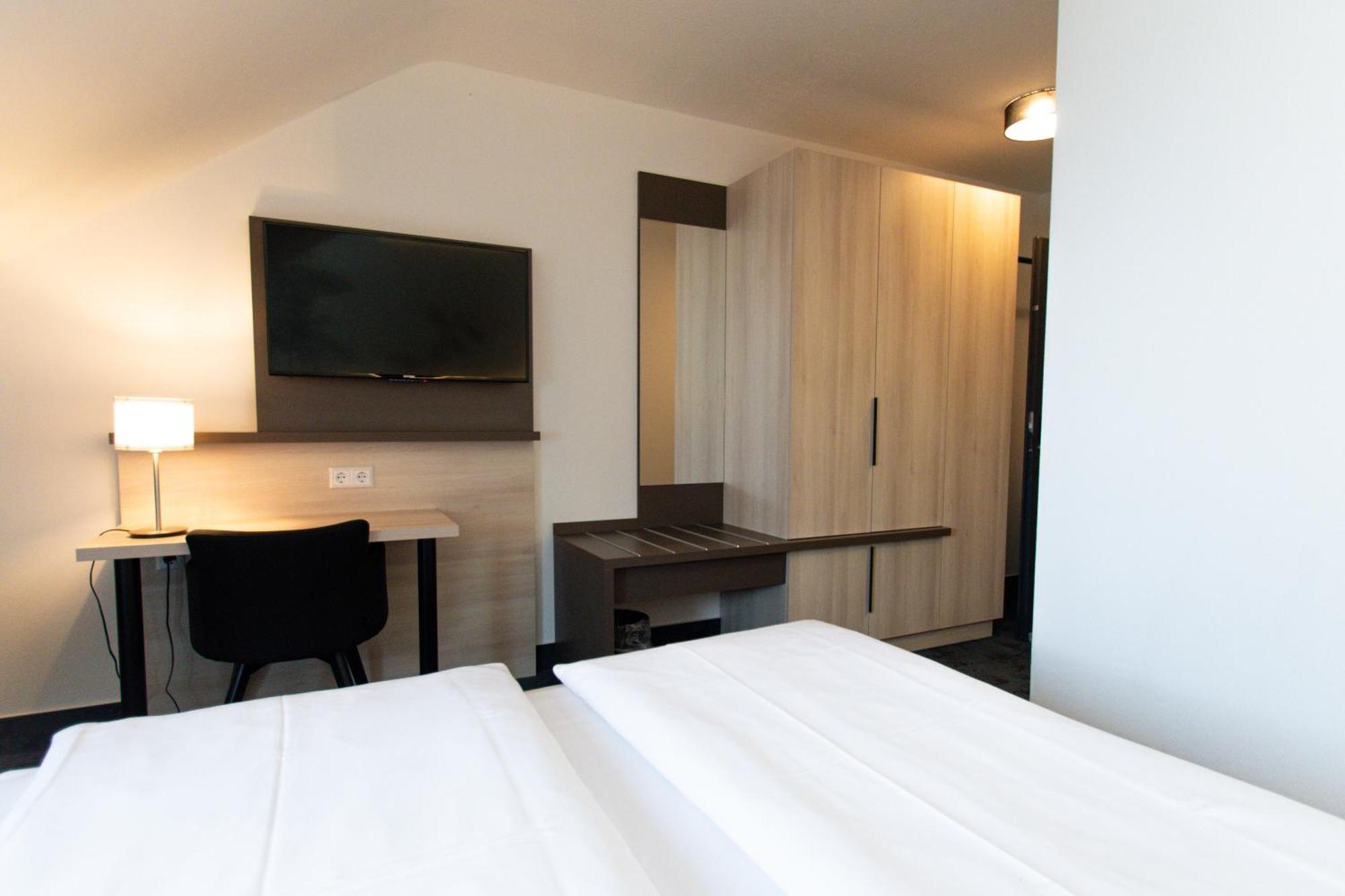 Taste Smart Hotel Lampertheim Exteriör bild